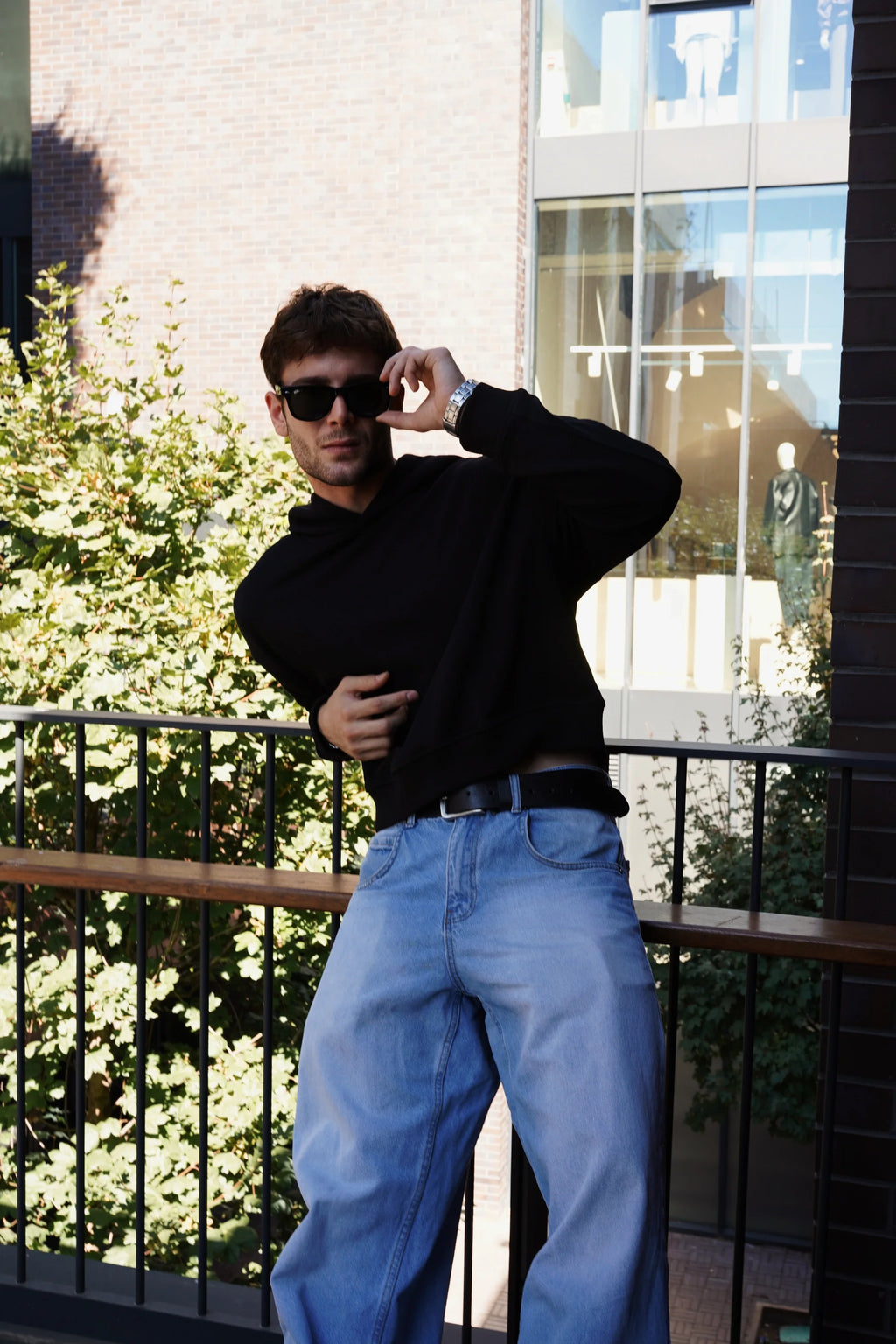 Boxy Siyah Sweatshirt